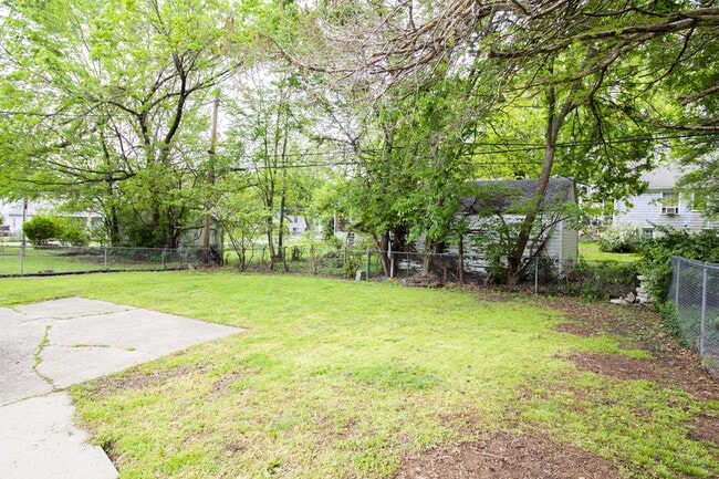 Building Photo - 7644 Baltimore Ave