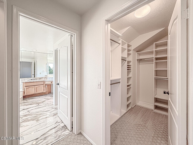 Building Photo - 12057 Falcon Crest Way