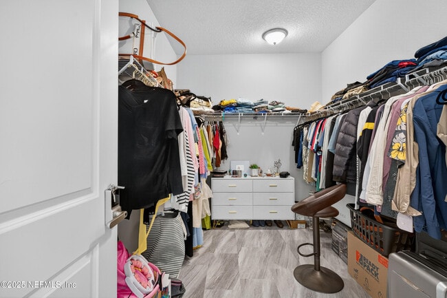 Building Photo - 460 Archstone Wy