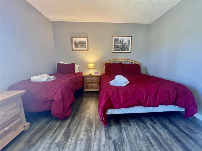 Building Photo - 1175 St Andrews Dr