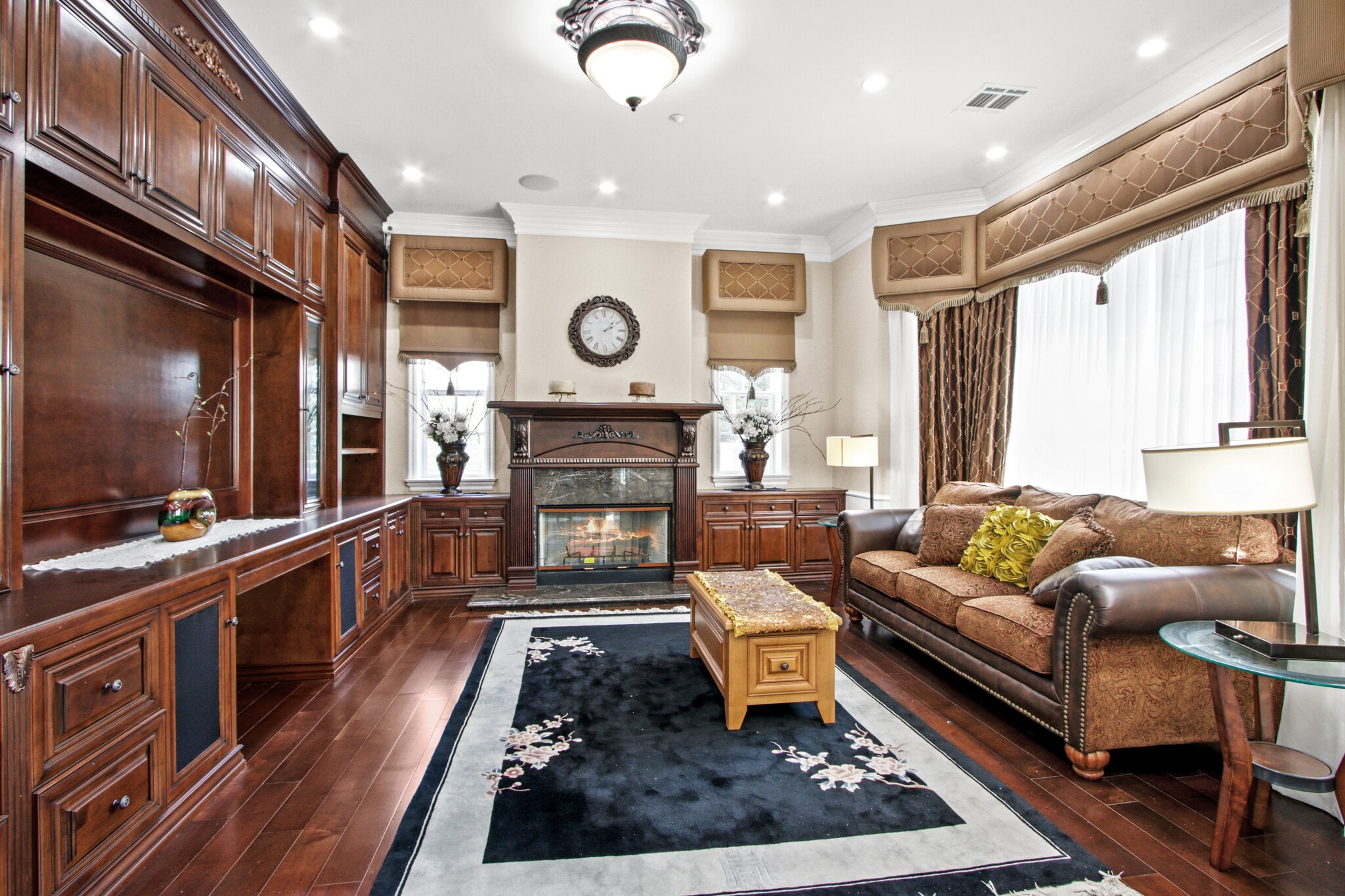 Building Photo - 1117 Encanto Dr