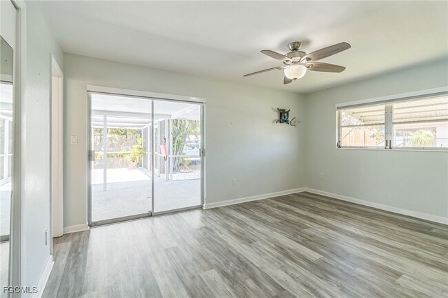 Building Photo - 4330 S Canal Cir