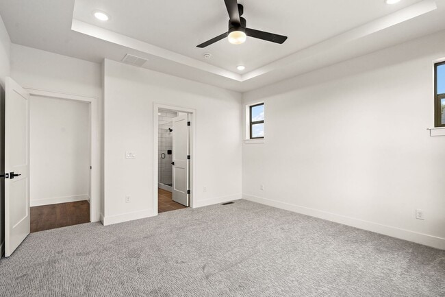 Building Photo - 1806 N Black Elm Ln