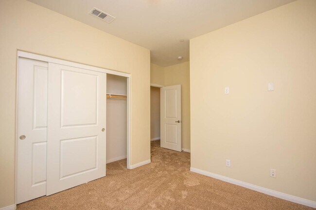 Building Photo - 3BD Home in the Belmount Community of San ...