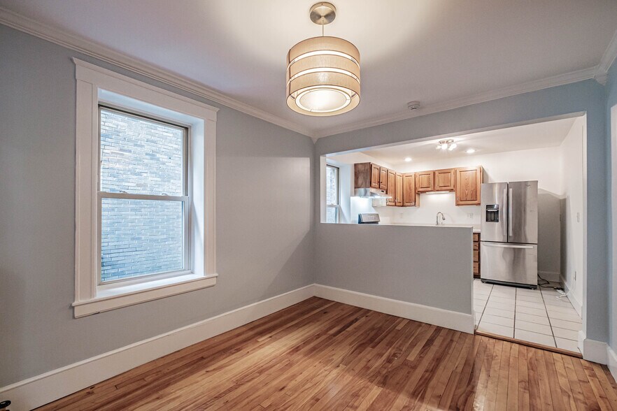 Building Photo - 197 Pine St