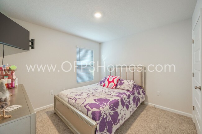 Building Photo - CRESTVIEW 4BED/2BATH - AVAILABLE JUNE 1ST!