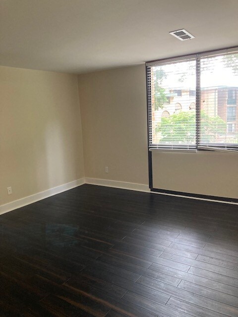 Building Photo - 521 N Armistead St
