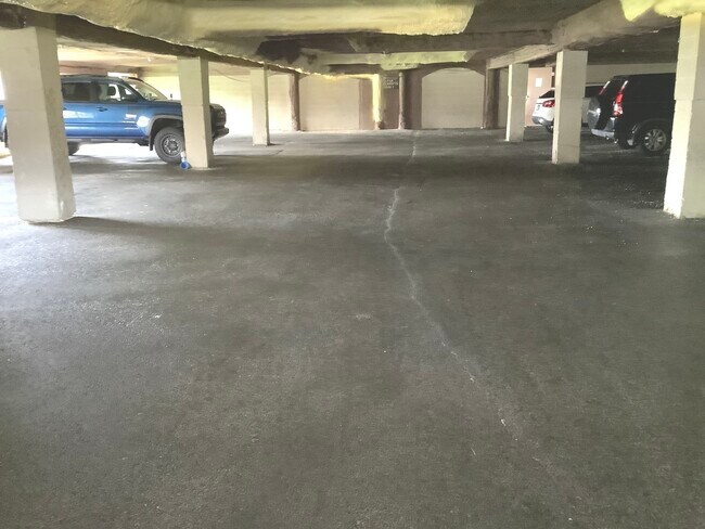 Building Photo - 10408 Menard Ave