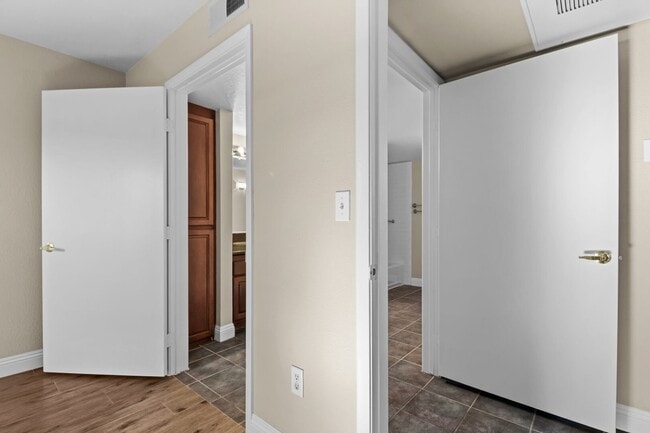 Building Photo - SE!!! Gated!! 1 Bedroom 1st Floor!! One Car Garage!!! Community Pool, Spa, Clubhouse!!! All tile ...