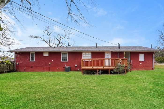 Building Photo - 223 Rebecca Ln