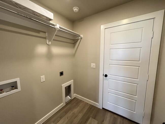 Building Photo - 1302 Ross Ave