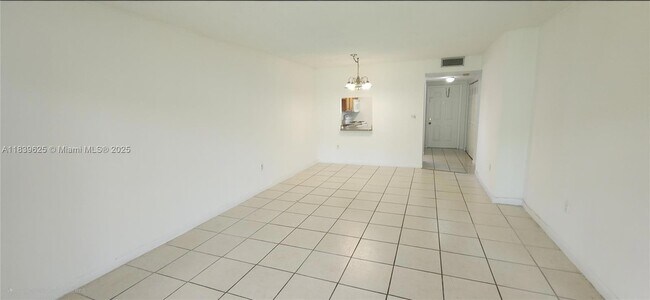 Building Photo - 7321 NW 85th St