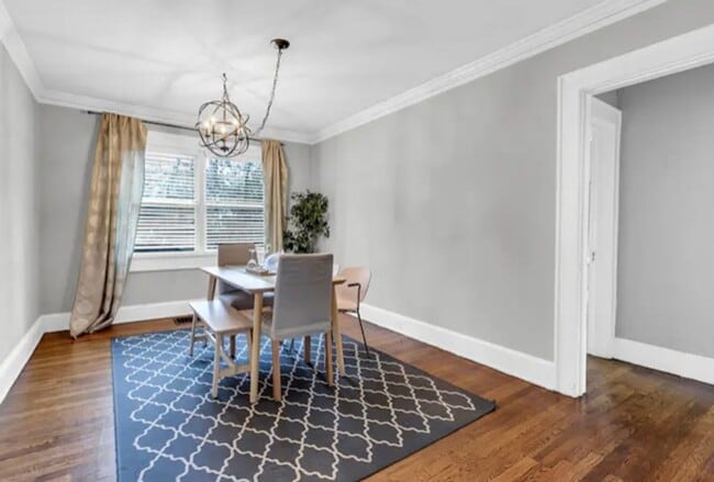 Building Photo - 1354 Winburn Dr