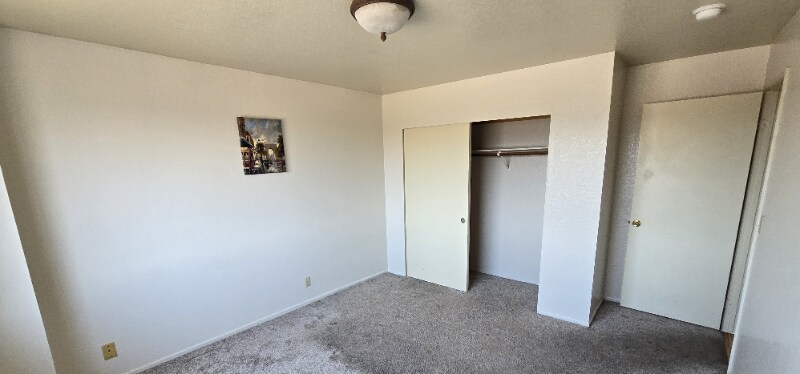 Building Photo - 4446 W 136th St