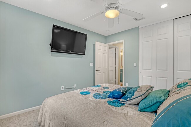 Building Photo - 2063 Reston Cir
