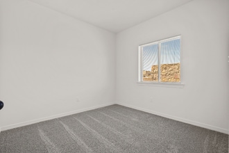 Building Photo - 12886 Woolstone Dr