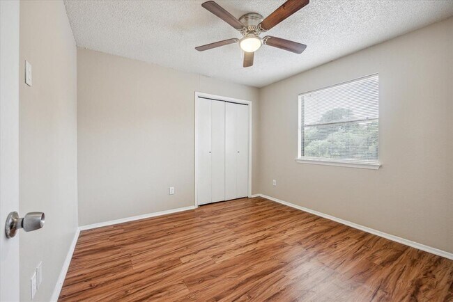 Building Photo - 2809 Jadewood Ct