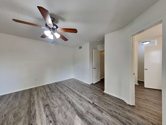 Building Photo - 16811 Tranquil Dr