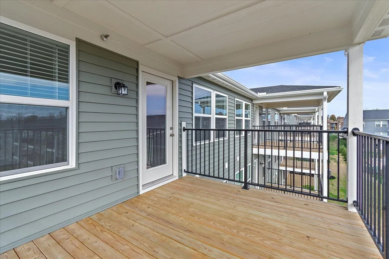 12x10 Covered Deck - 610 Foxhill Dr