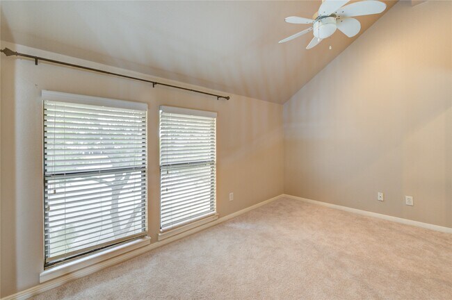 Building Photo - 4144 Greystone Way