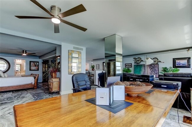 Building Photo - 5200 Brittany Dr S