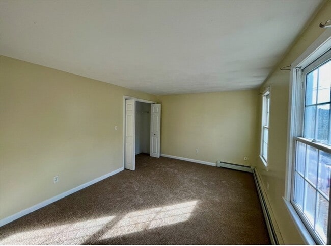 Building Photo - 4 Courtland St