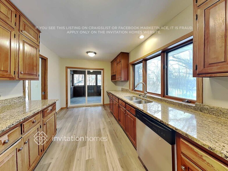 Building Photo - 1937 Oakland Rd