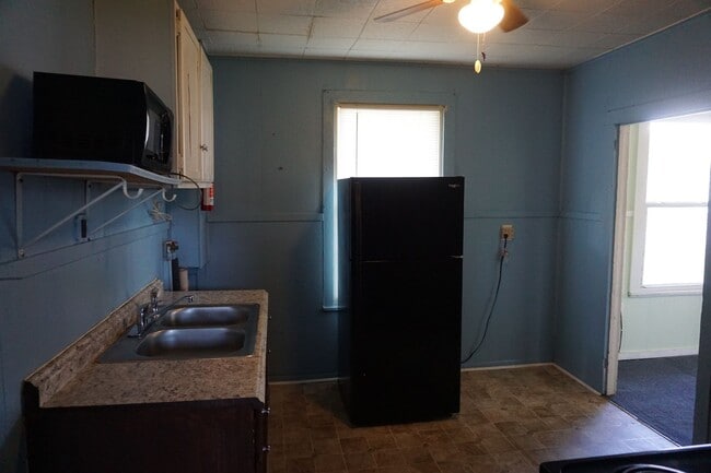 Building Photo - Comfortable One-Level Living in a Prime Location!