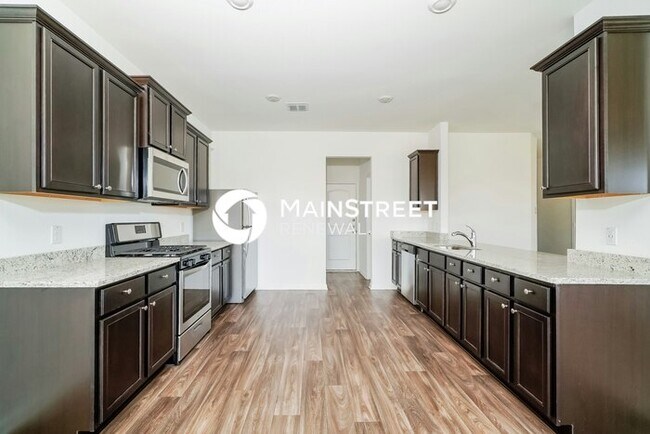 Building Photo - 4 Bedroom Pet-Friendly Home in New Braunfels, TX with Main Street Renewal