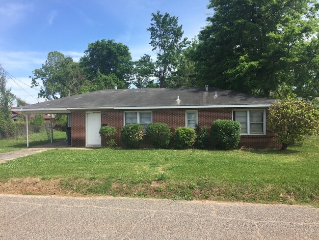 Primary Photo - 1002 Garden St