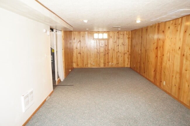 Building Photo - NE Portland Alberta Arts 3-bedroom Bungalow - APPLICATION PENDING