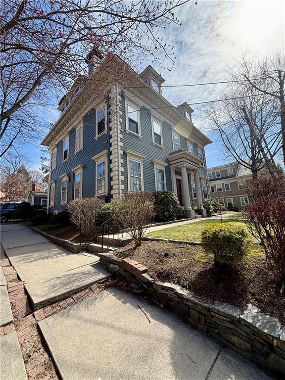 Building Photo - 367 Benefit St