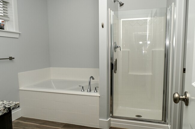 Building Photo - 2041 N 380 E