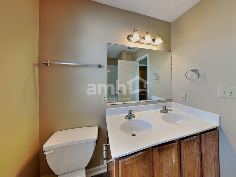 Building Photo - 2454 Wigeon Ct