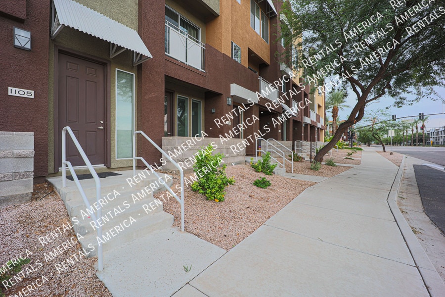 Building Photo - 6745 N 93RD Ave
