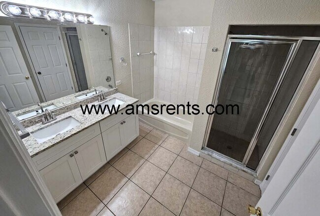Building Photo - 505 Mallard Ct