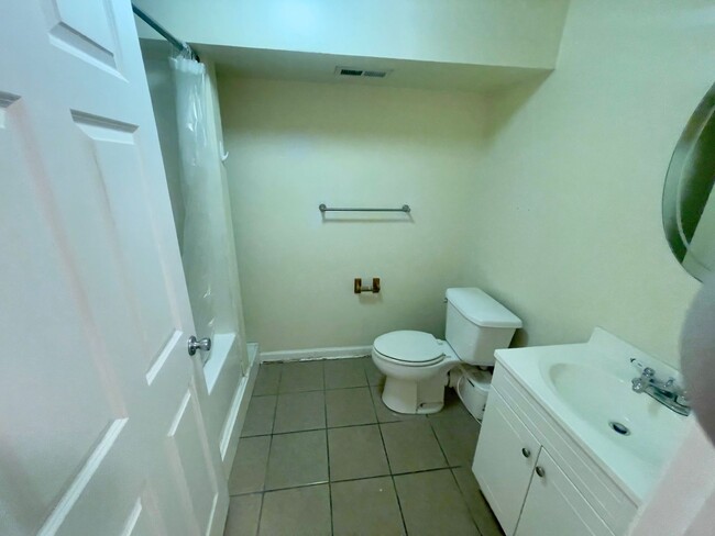 Building Photo - 1524 N 17th St