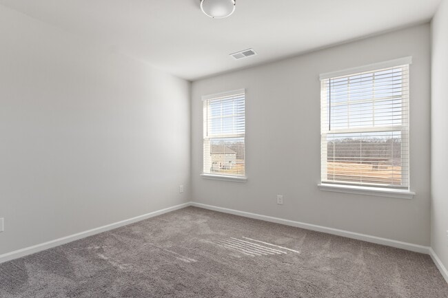 Building Photo - 5142 Tommy Ln