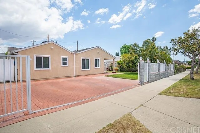 Driveway/sidewalk - 8160 Jamieson Ave