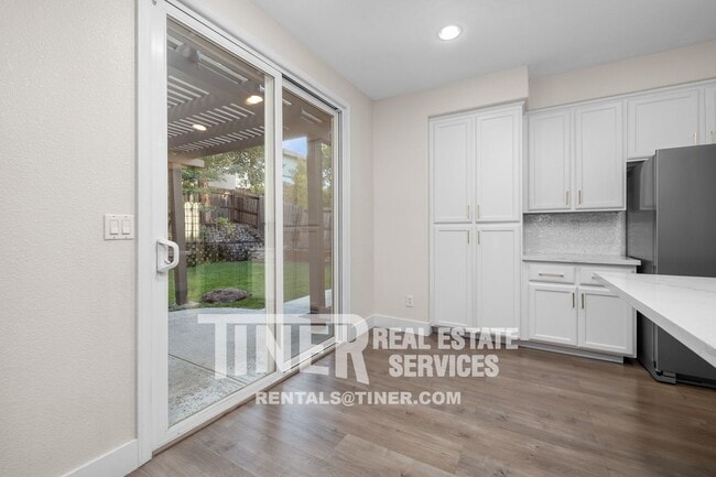 Building Photo - 3205 Corniche Ln