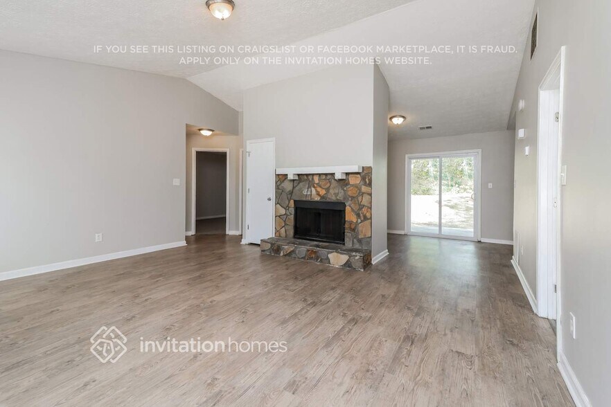 Building Photo - 3085 Palomino Dr