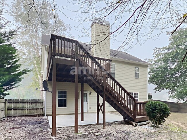 Building Photo - 7142 Big Woods Dr