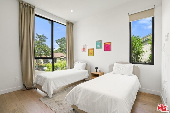 Building Photo - 12136 Clarkson Rd