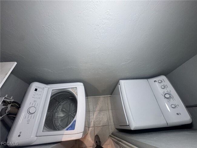 Building Photo - 1708 Park Meadows Dr