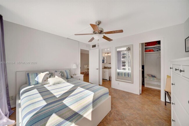 Building Photo - 531 N Ocean Blvd