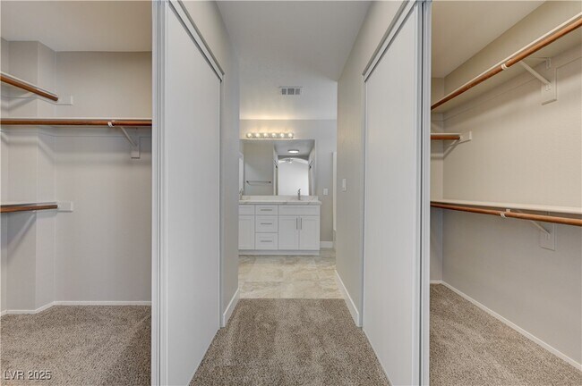 Building Photo - 170 Mirador St