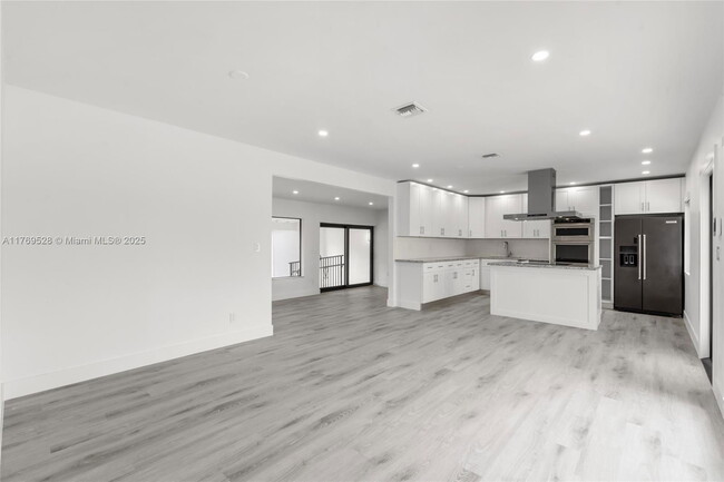 Building Photo - 8550 SW 28th St