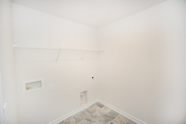 Building Photo - 538 King Clover Ln