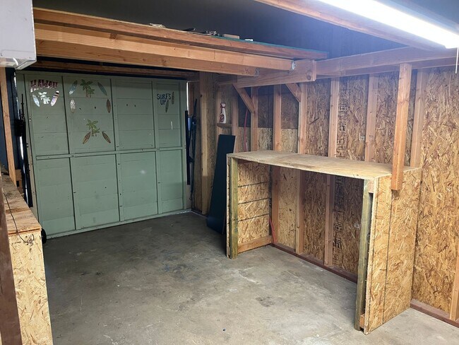 Building Photo - 206-210 Vista Glen Ln