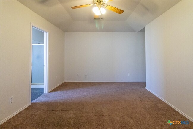 Building Photo - 3803 Lyna Ct